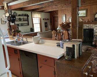 Sycamore Bend - Quiet Historic Waterfront Home - Onancock - Cocina