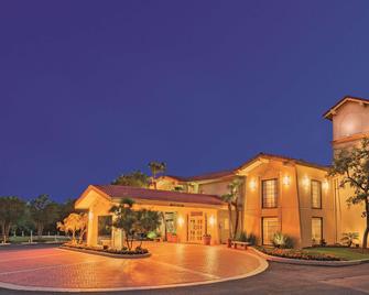 La Quinta Inn by Wyndham San Antonio Lackland - San Antonio - Building