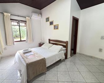 Chalés Casa Rosa - Alto Paraíso de Goiás - Dormitor