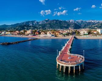 Casa Arno 500m From Beach - Massa - Beach