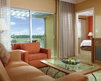 Marriott's Villa at Doral -Many Dates Available- Highest Reviewed Owner! - Doral - Sala de estar