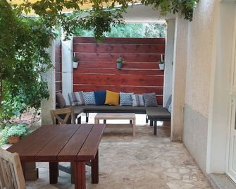 One bedroom apartment with terrace Jezera (Murter) (A-19056-c) - Tisno - Patio