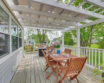 Rockland Home with Deck 5 Mins to Historic Downtown! - Rockland - Balcony