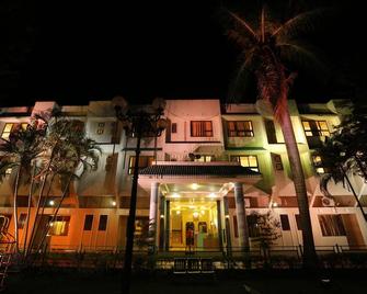 Hotel Ravi Kiran - Alibag - Gebäude