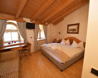 Central Hotel - מואנה - חדר שינה