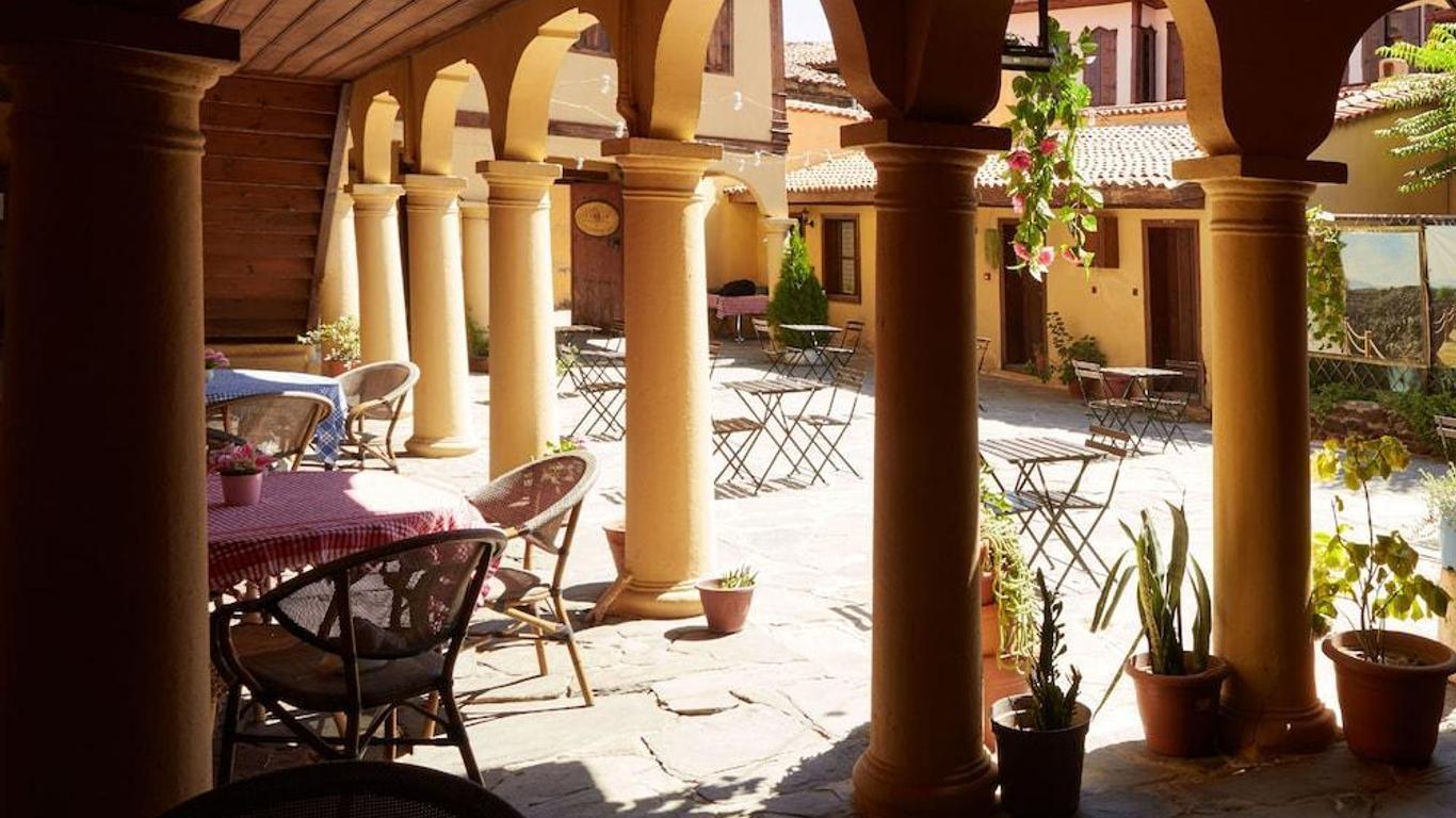 Anemon Koleksiyon Kula Otel