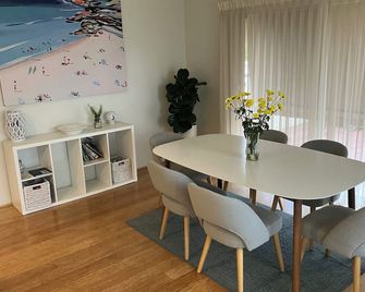 Modern Home in Prime Location - 클레어몬트 - 다이닝룸