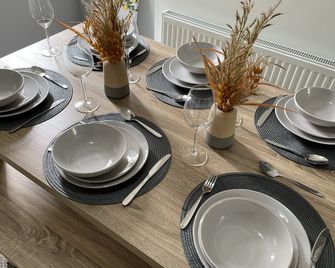 5 nights 20% Discount Offer / Business Stays - Ash - Phòng ăn