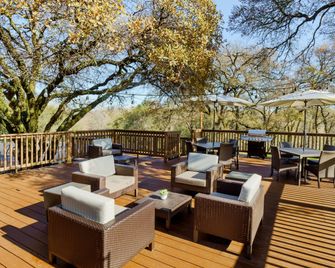 Courtyard by Marriott Roseville - Roseville - Parveke