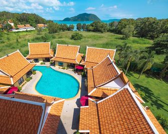 Kana Hotel Phuket - Phuket - Uima-allas