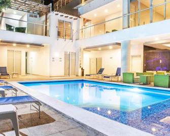 Hotel Santorini Casablanca - Santa Marta - Uima-allas