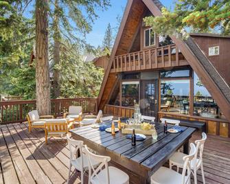 Horizon by AvantStay Stunning A-frame Cabin w Hot Tub Billiards Lake Views - Tahoe City - Патіо