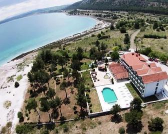 Hotel Lago Di Salda - Salda - Piscina