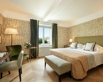 Rocco Forte Hotel Savoy - Florencja - Sypialnia
