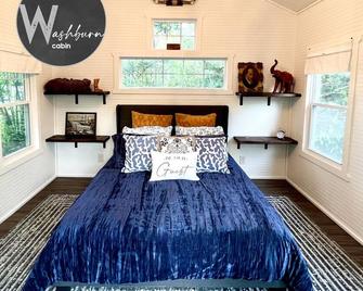 Sexiest Lil Cabin in Saugerties, NY - Saugerties - Slaapkamer