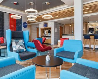 Holiday Inn Express Birmingham - Walsall By IHG - Walsall - Area lounge