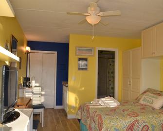 Lovely Venice Villa - Beachfront Studio - Venice - Bedroom