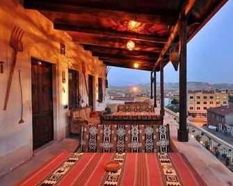 Akman Butik Otel - Avanos - Balcón