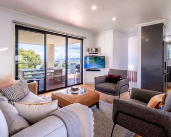 Kelp Freycinet - Coles Bay - Living room