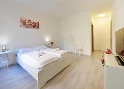 Mary's Rooms & Apartments - Bozen - Slaapkamer