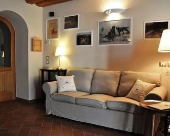 Agriturismo Corte Moranda - Novaglie - Obývací pokoj