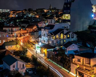 Nature Hotel - Luong The Vinh - Dalat - Edificio