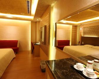 فندق آر 7 إكو - مدينة كاوهسيونغ - غرفة نوم