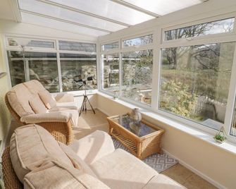 The Old Smithy Cottage - Blaenau Ffestiniog - Living room