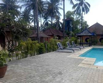 Purnama Beach Hotel Lombok - Kuta - Pool