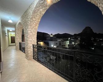 Hotel La Capilla Bernal - Bernal - Balcon
