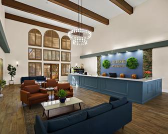 La Fuente Inn & Suites - יומה - לובי