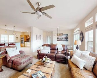 Gypsum Gem - Mt. home on 20 acres - Gypsum - Sala de estar