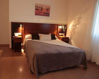 Hotel San Cibrao - San Ciprián de Viñas - Habitación