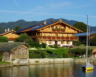 Hotel garni Fischerweber am See - Rottach Egern - Gebäude