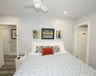 Serene Niagara Inn - Niagara Falls - Habitación