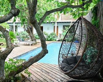 Hare Nua Hotel Boutique - Hanga Roa - Pool