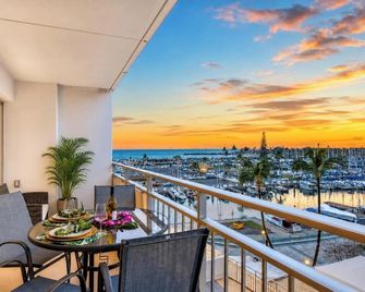 New Ilikai Suites Ocean View Studio With Complimentary Rental Car Included With 6 Nights Ilk-437 by Kbm - Honolulu - Balkon