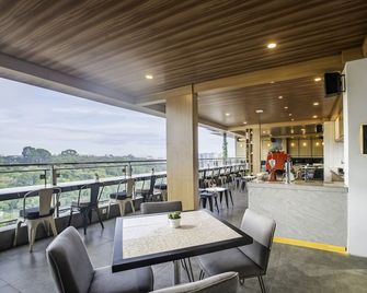 Grand Tjokro Premiere Bandung - Bandung - Restaurante