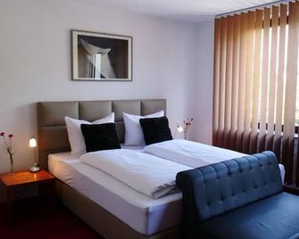 Parkhotel Bergheim - Bergheim - Camera da letto