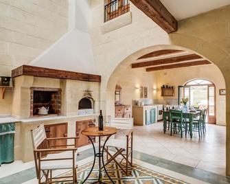 Dar ta' Tonina - 3 bedroom villa with private pool - Għasri - Comedor