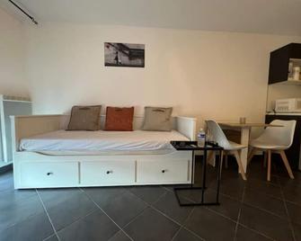 Beau studio Nice - Riquier - Nizza - Olohuone