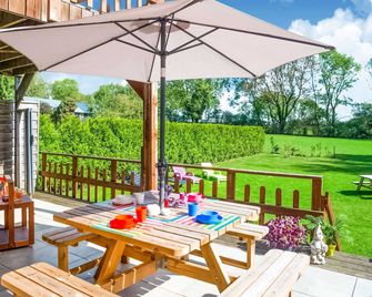 Holiday house with sauna and terrace - Durbuy - Binnenhof