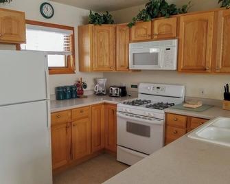 Mountain Majesty: Stunning 3br Condo, Sleeps 6, Incredible Views - Ridgway - Cocina