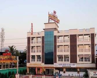 Majestic Inn - Vasai - Building