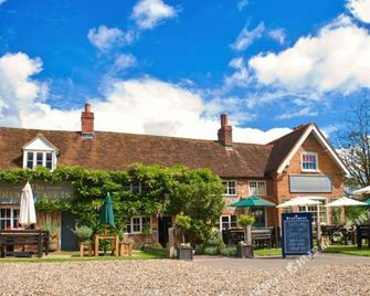 The Cherry Tree Inn - Henley-on-Thames - Budova