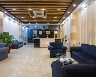 Nansc Hotel - Siddharthanagar - Front desk