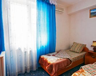 Yuzhny Ray Guest House - Anapa - Makuuhuone