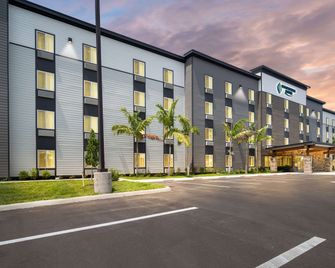 Woodspring Suites Fort Myers - Cape Coral - Fort Myers - Building
