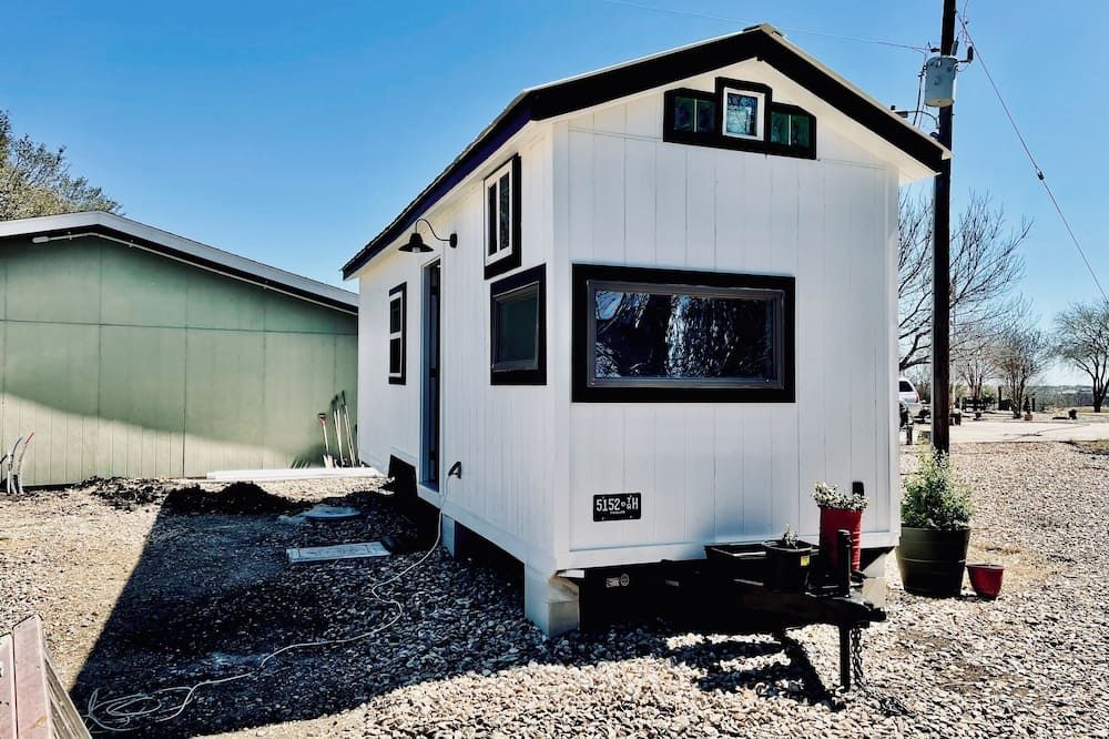 Peaceful Charming Tiny Home - Kyle - Budova