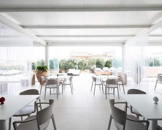 Alkamuri Posh Hotel Spa - 104 Suite Deluxe - Alcamo - Ресторан